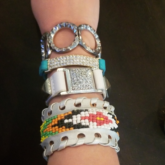 Please read!! Cuff bracelets - Picture 4 of 6